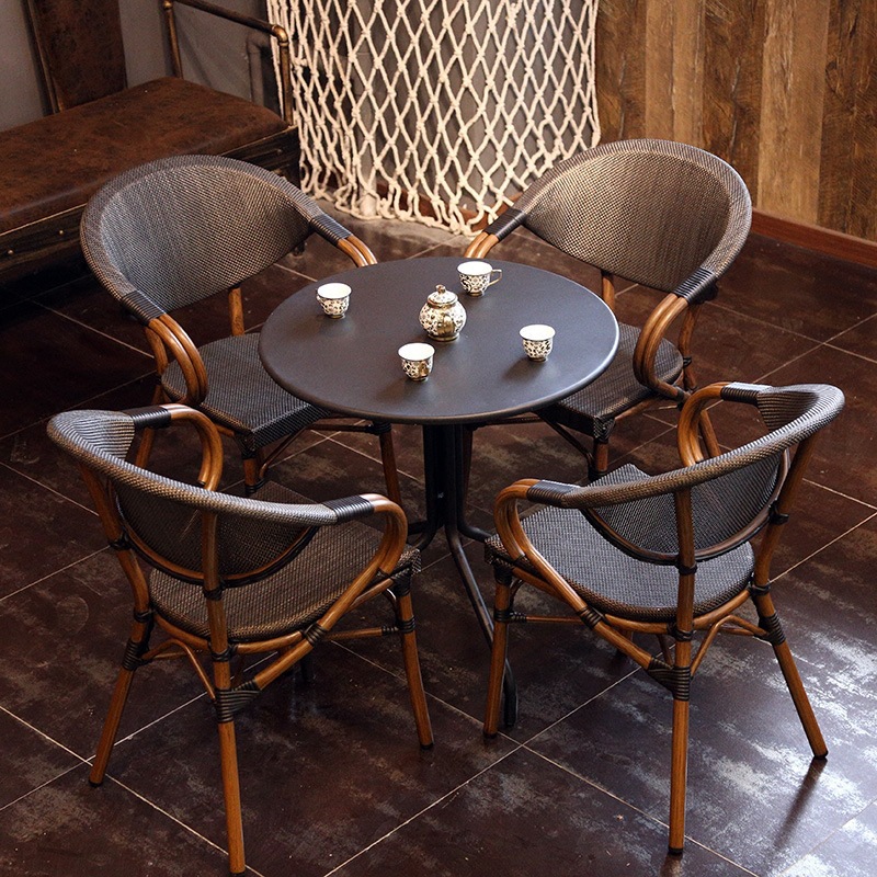 Outdoor Table And Chair Set Mo - огляд і ціна Outdoor Furniture Table And Chairs